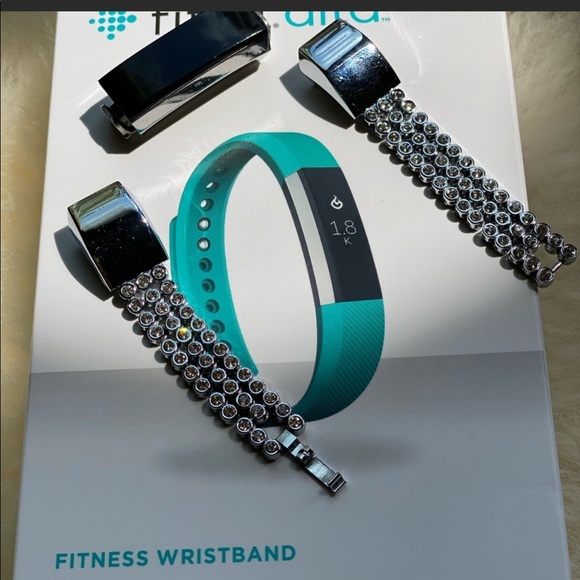 🌟THREE FITBIT ALTA TRACKERS WITH STUNNING COLLECTION🌟